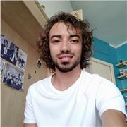 Laureato in Lingue offre ripetizioni e lezioni di inglese e spagnolo. Disponibile anche per assistenza allo studio ed aiuto compiti